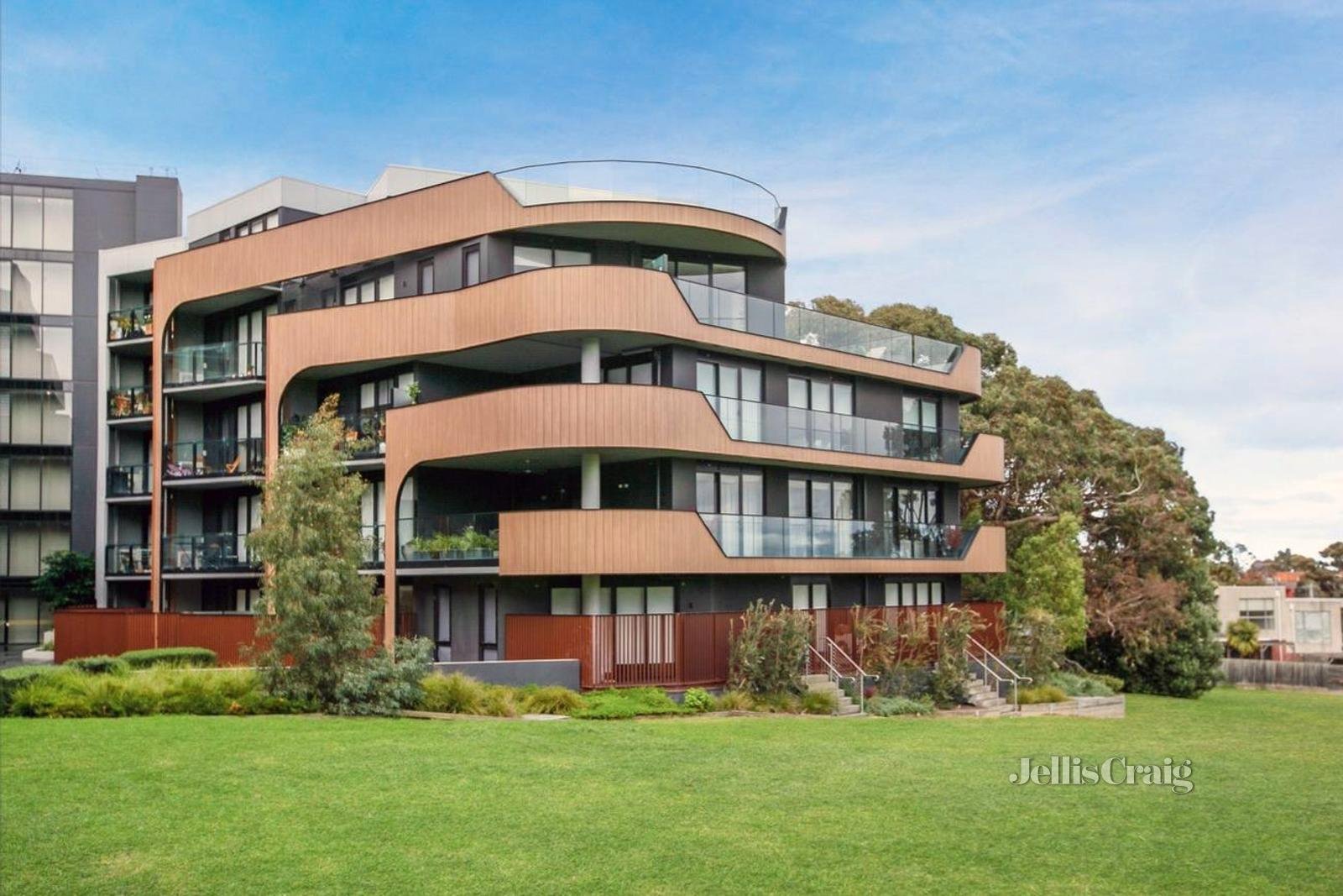 606c/3 Snake Gully Drive, Bundoora image 1