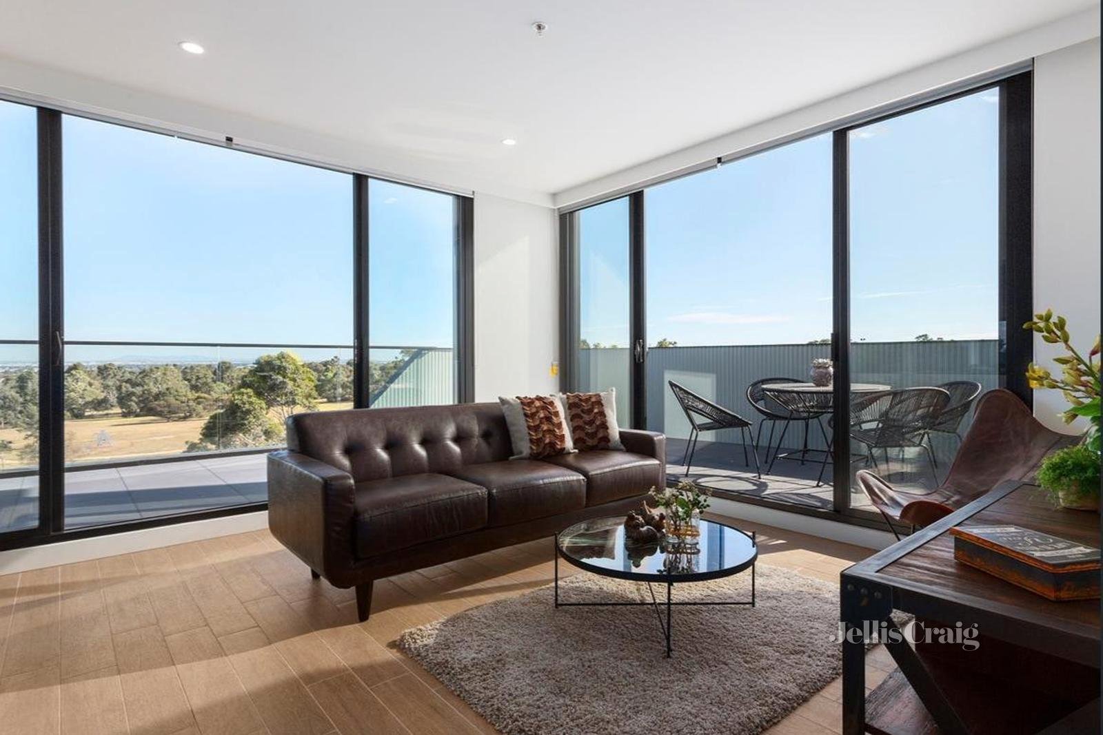 606c/3 Snake Gully Drive, Bundoora image 2