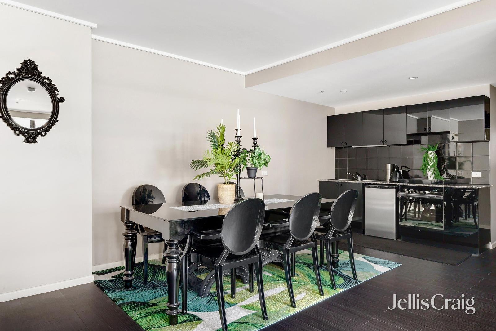 607/181 Exhibition Street, Melbourne image 2