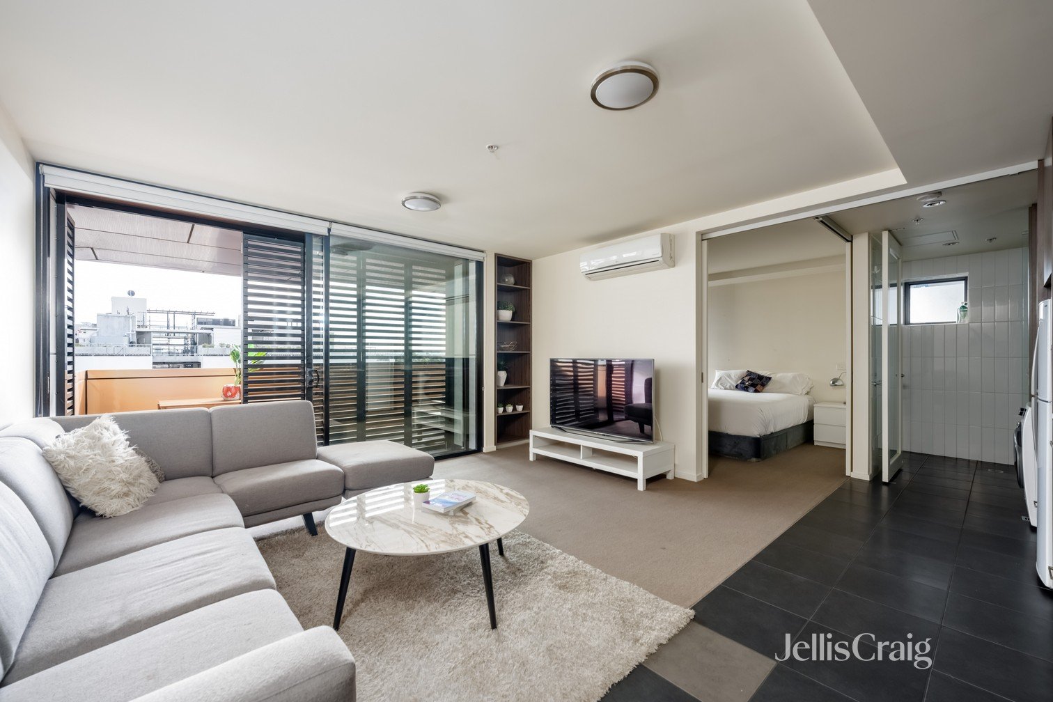 607/1C Michael Street, Brunswick image 2