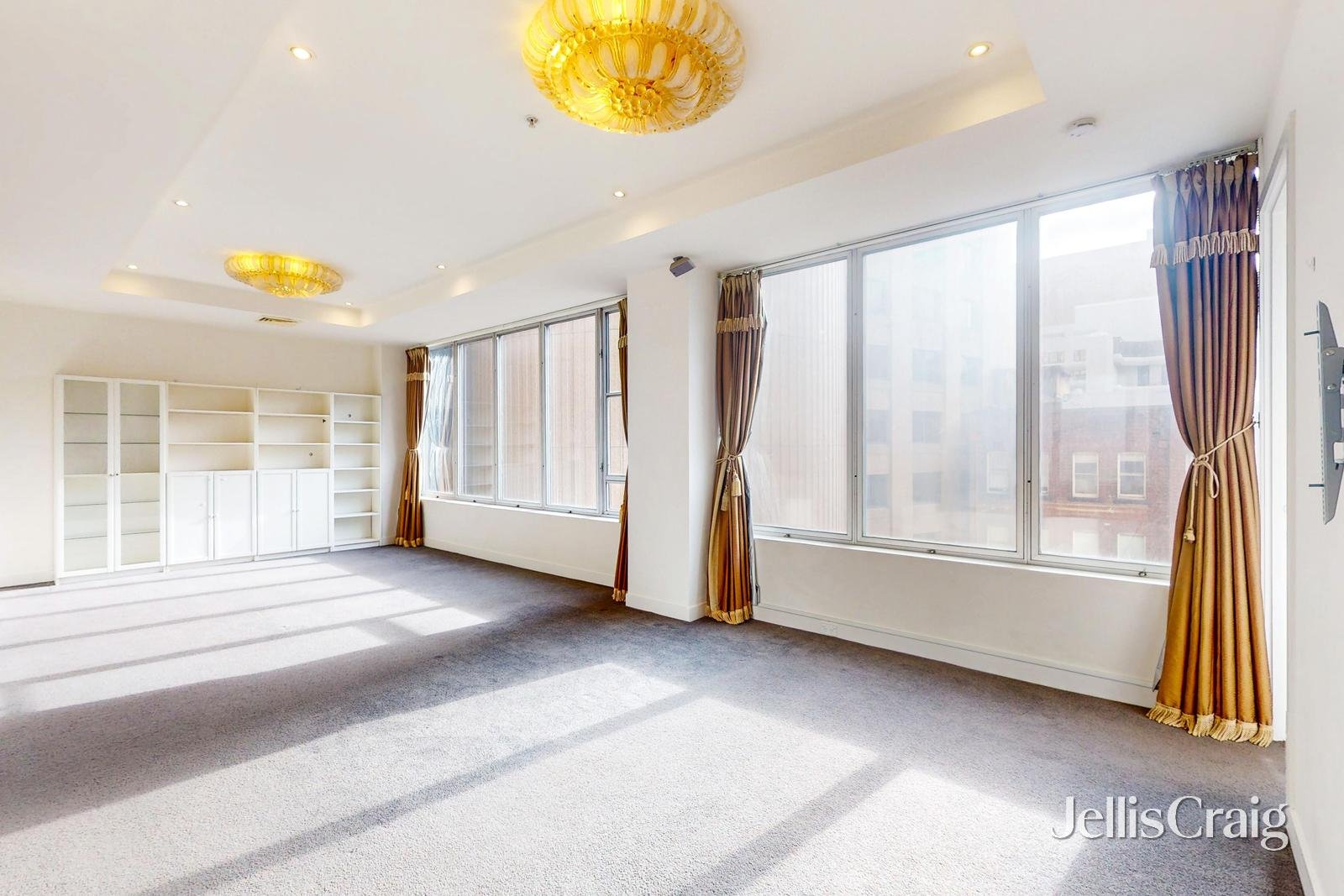 607/325 Collins Street, Melbourne image 2