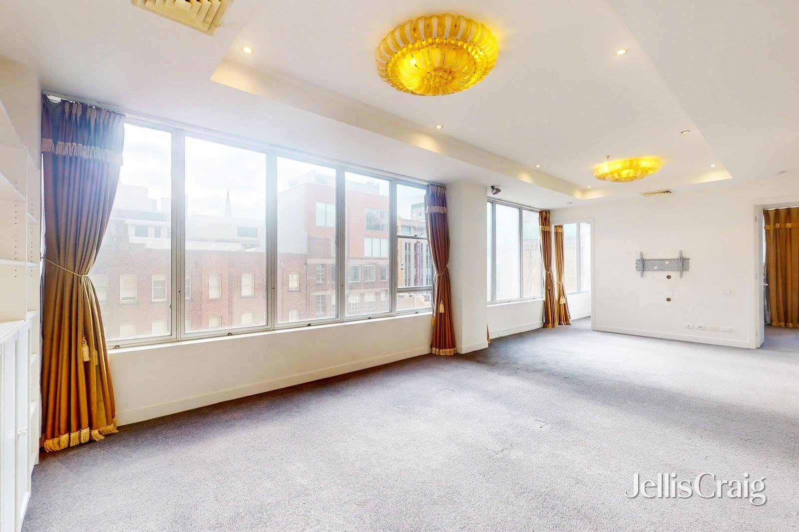 607/325 Collins Street, Melbourne image 3