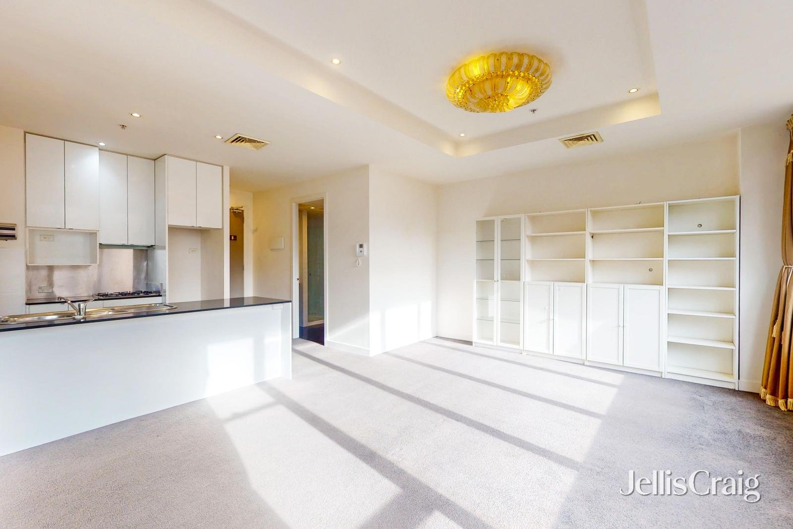 607/325 Collins Street, Melbourne image 4