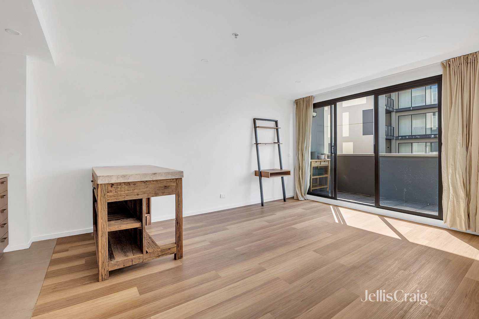 609/601 Sydney Road, Brunswick image 4