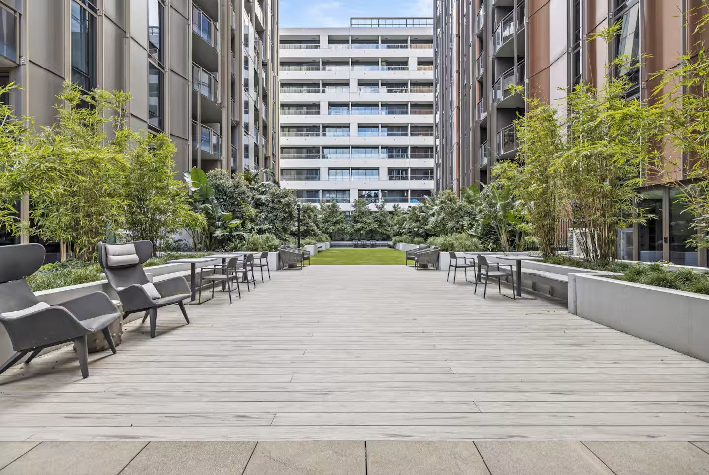 609b/56 Dorcas Street, Southbank image 2