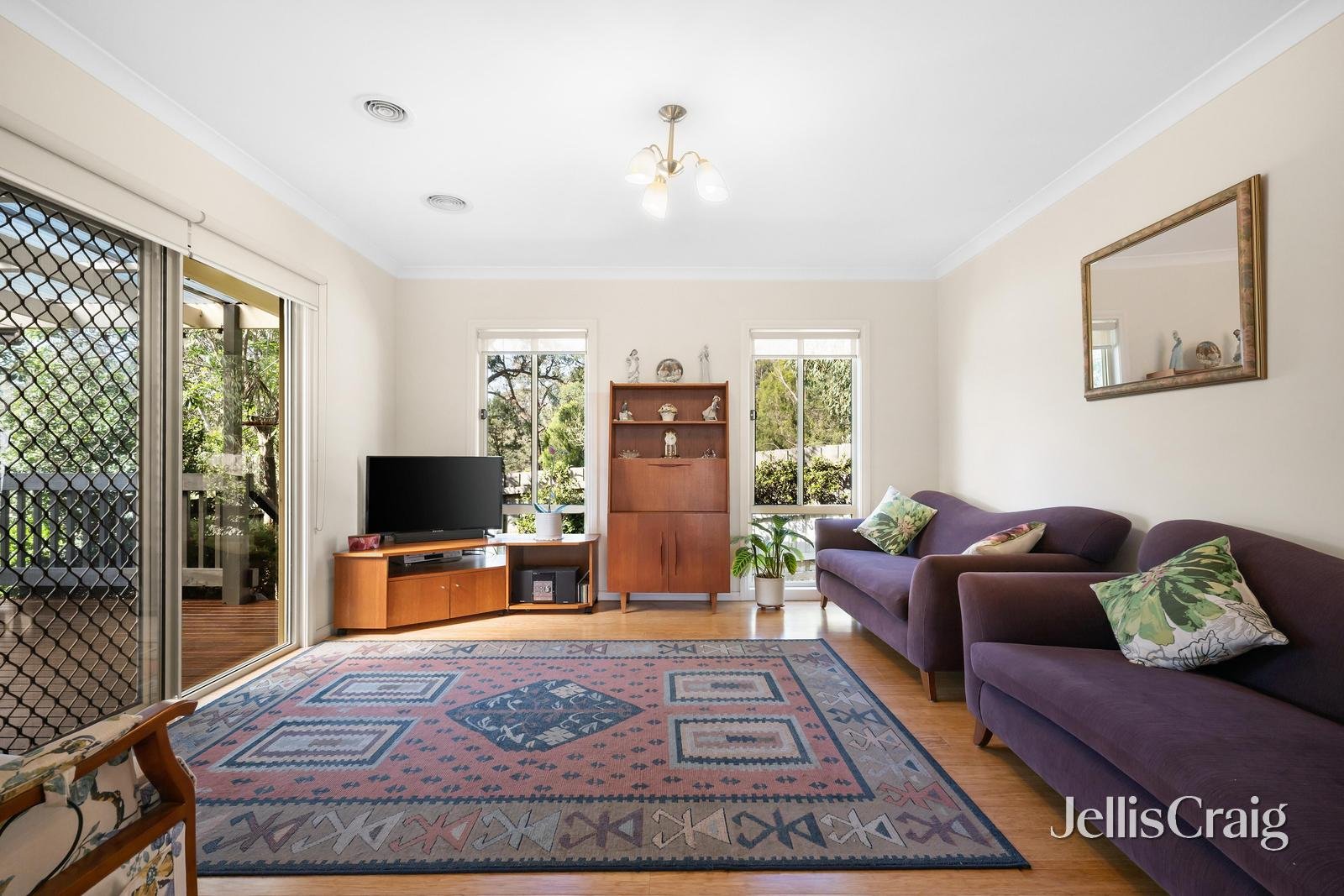 60a Hawthory Road, Kilsyth image 5