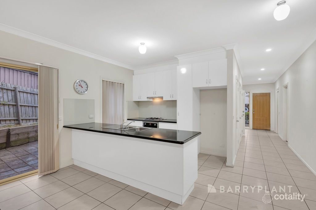 6/1-3 Boronia Road, Vermont image 1