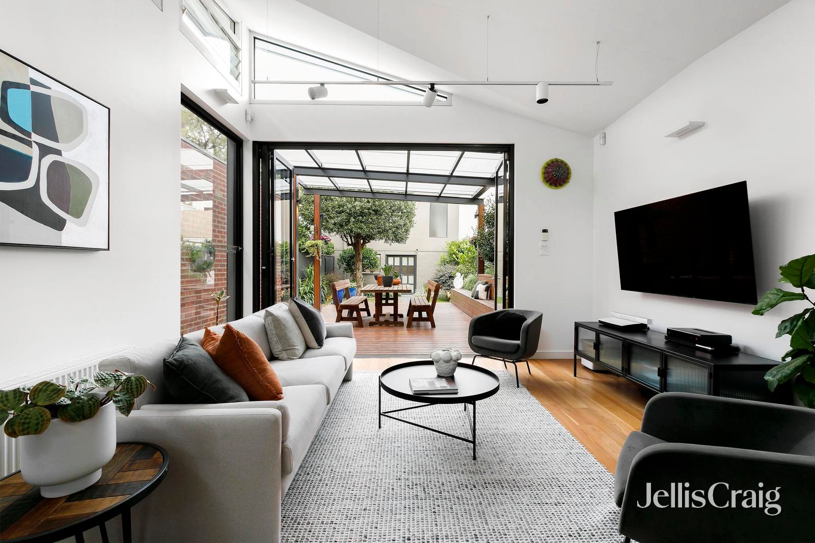 61 Addison Street, Elwood image 2