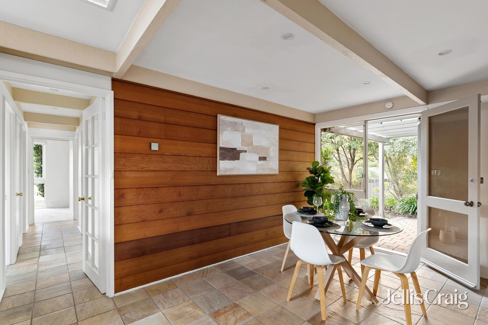 61 Avandina Crescent, Greensborough image 6