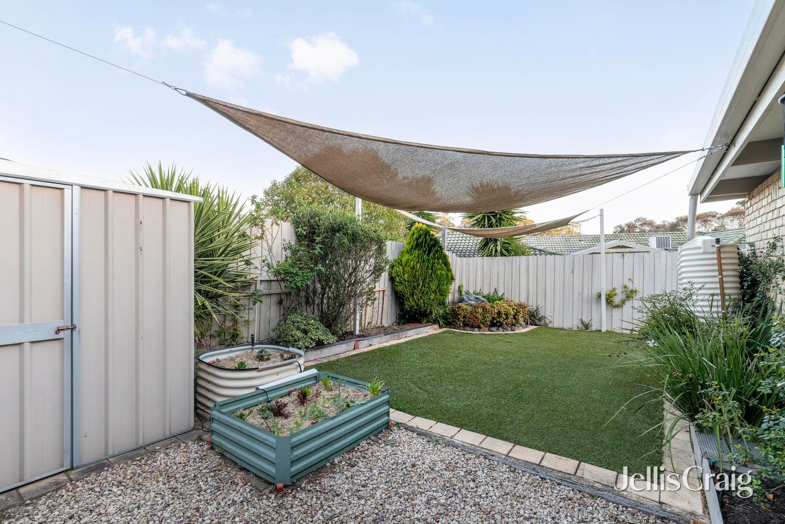 61 Avandina Crescent, Greensborough image 15