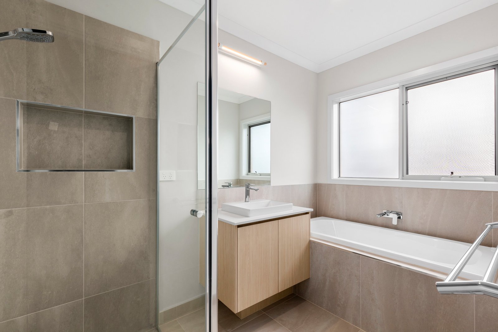 Property Gallery Thumbnail 8