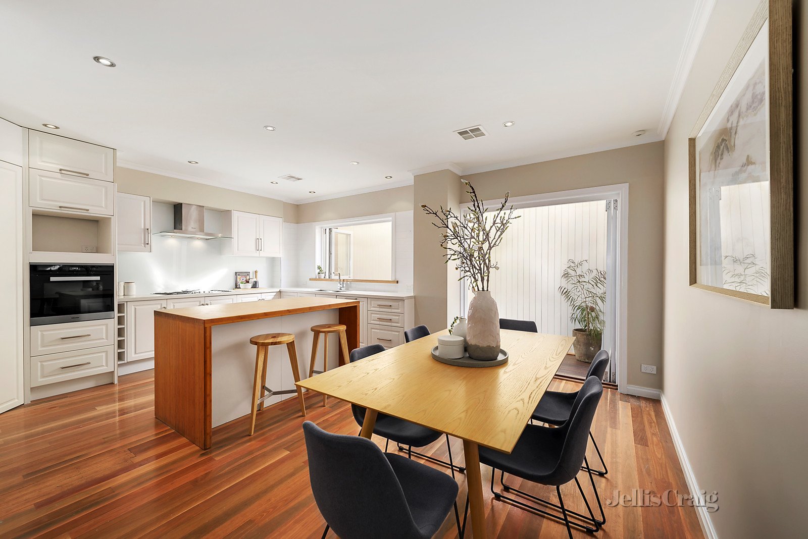 6/1 Clarkson Avenue, Brighton image 3