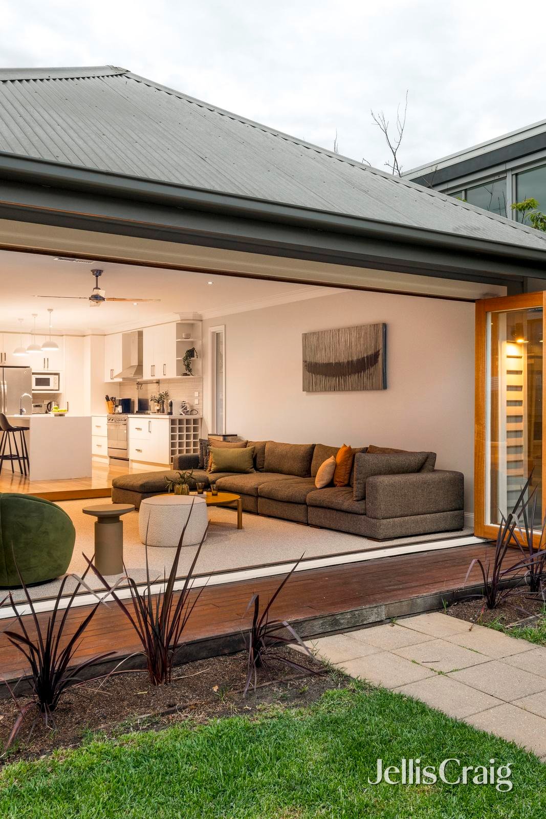 61 Derby Street, Northcote image 4