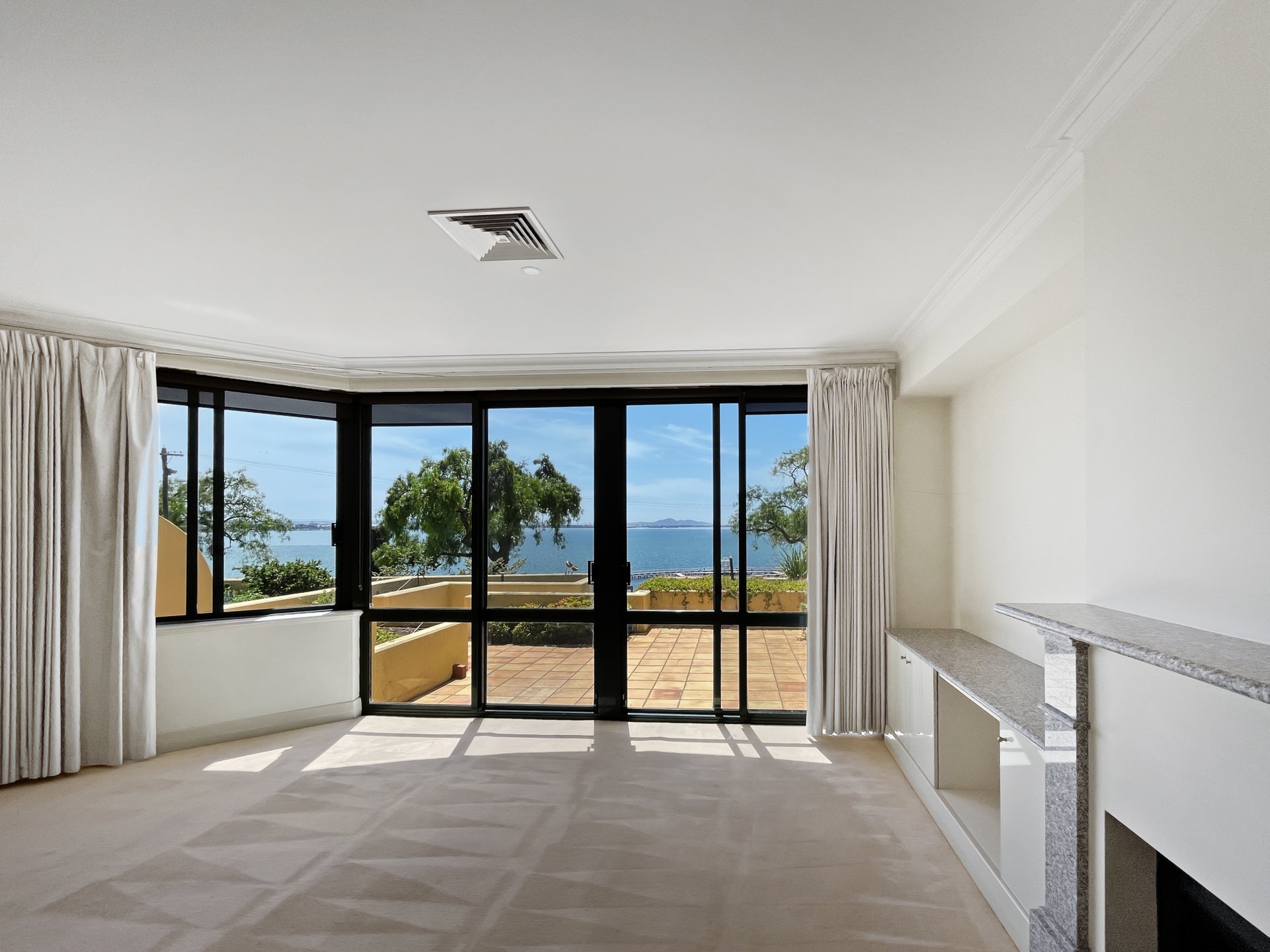 61 Eastern Beach Road, Geelong image 4