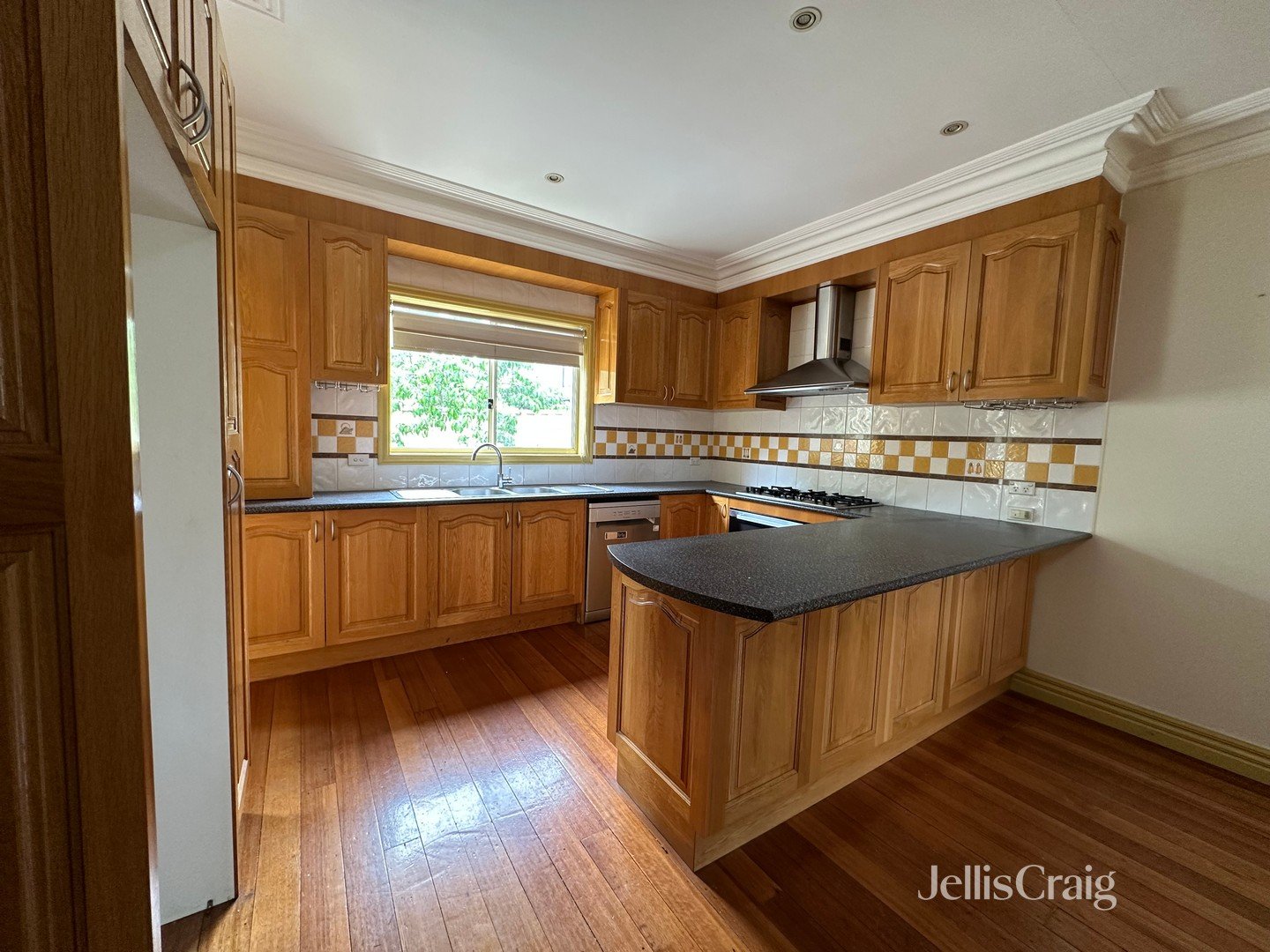 61 Fifth Avenue, Altona North image 7