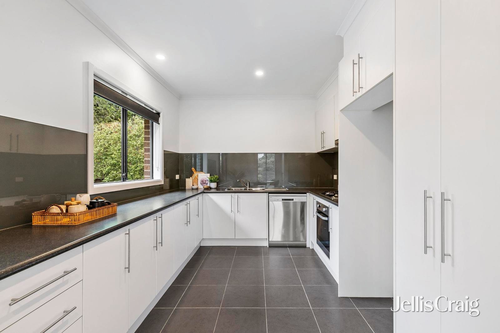 6/1 Green Island Avenue, Mount&nbsp;Martha image 3