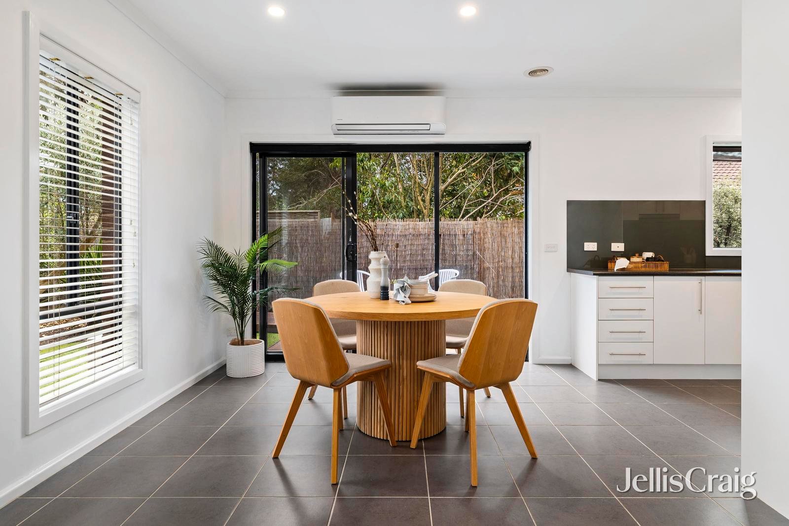 6/1 Green Island Avenue, Mount&nbsp;Martha image 4