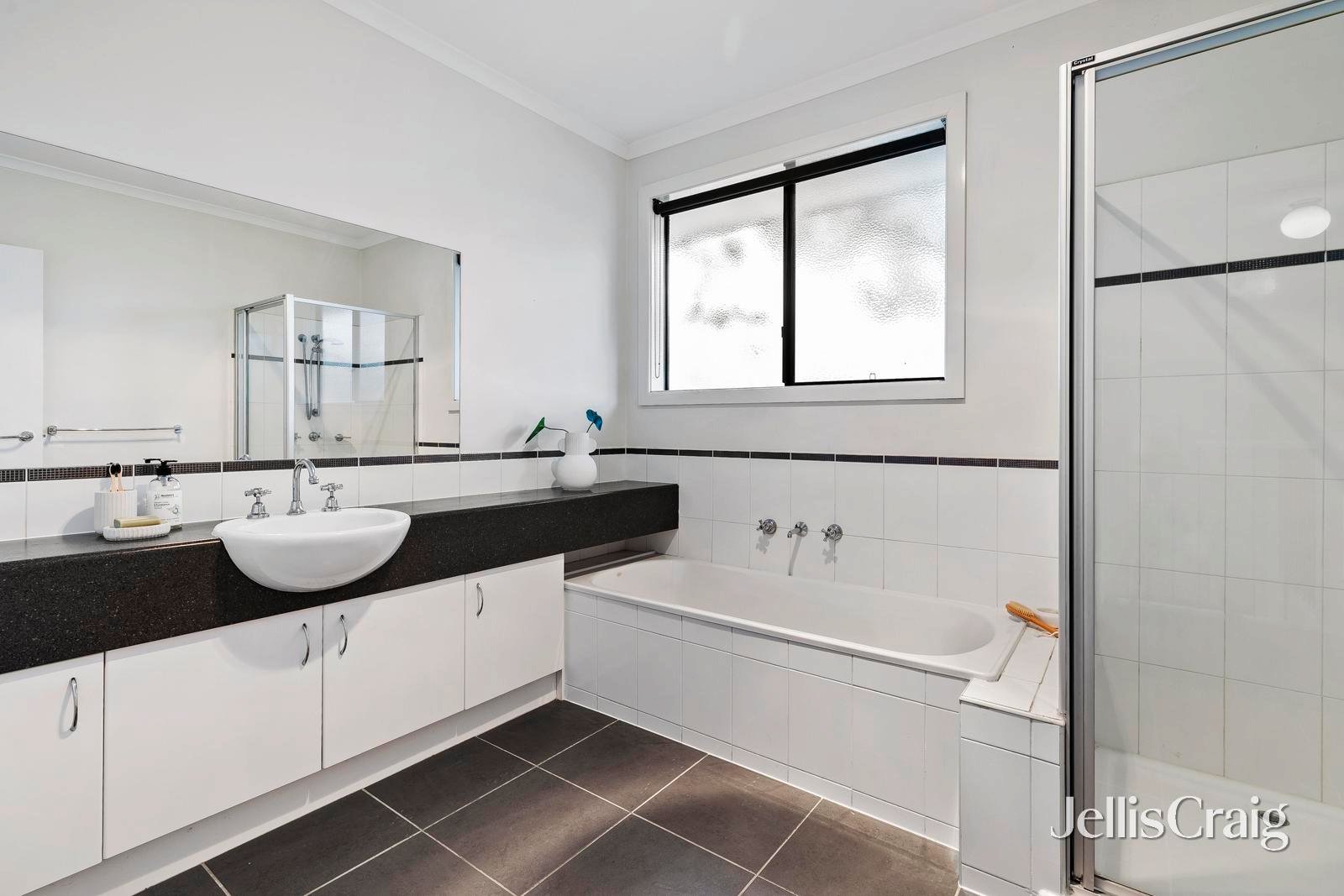 6/1 Green Island Avenue, Mount&nbsp;Martha image 8