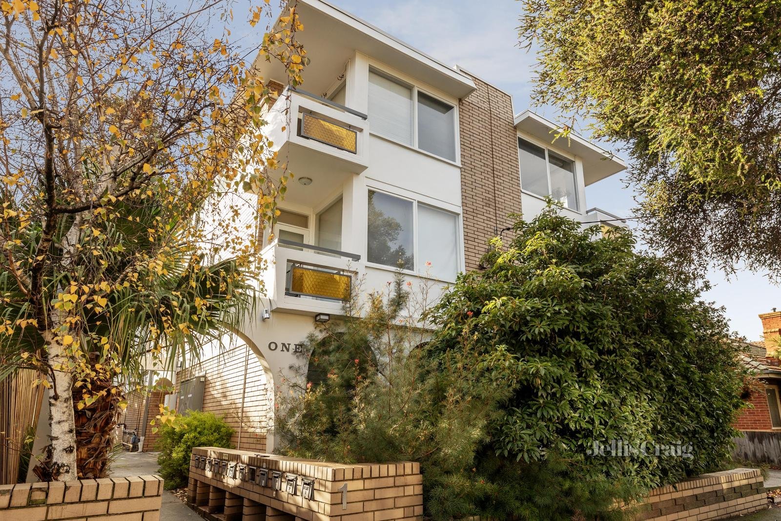 6/1 Hartpury Avenue, Elwood image 6