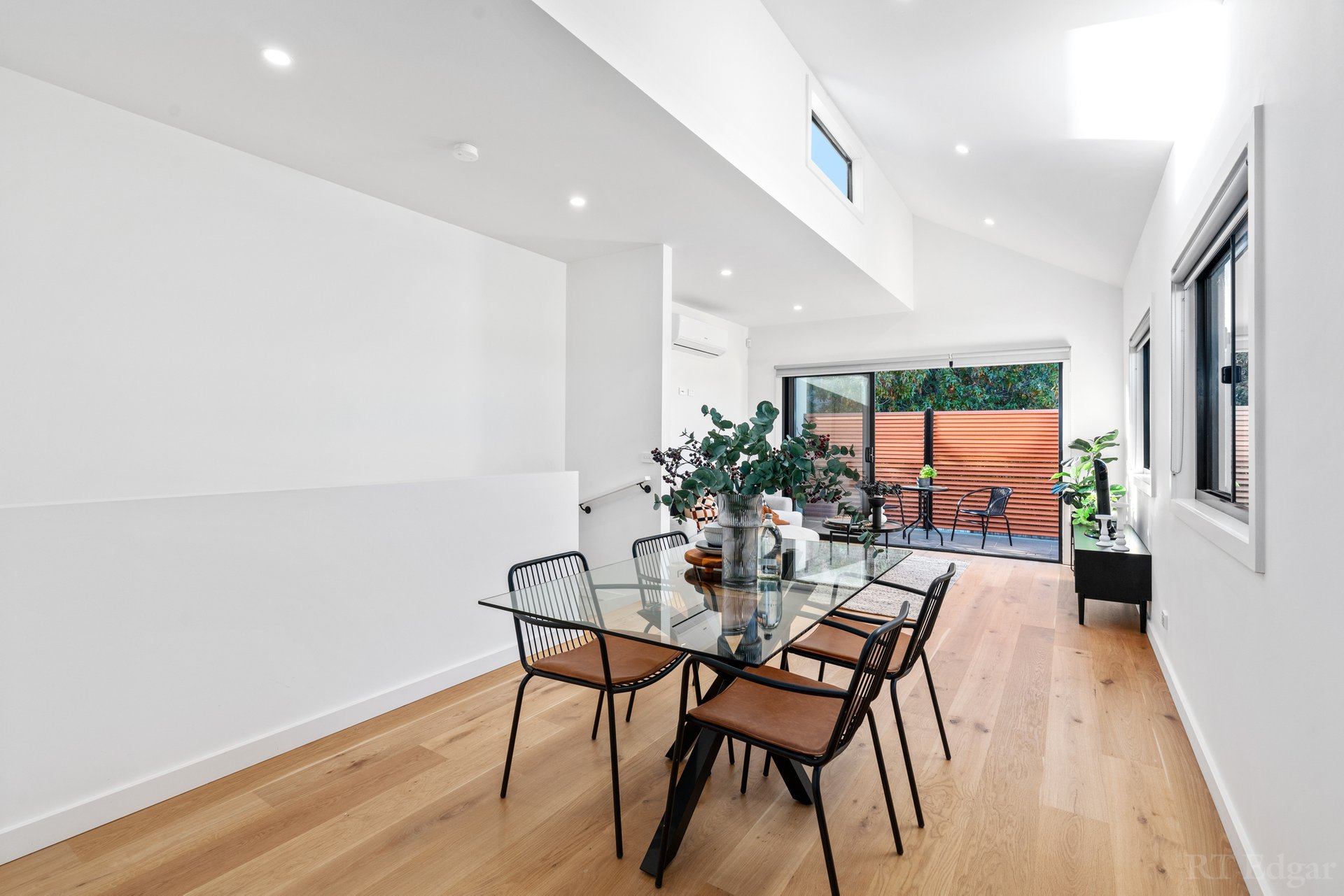 Property Gallery Thumbnail 5