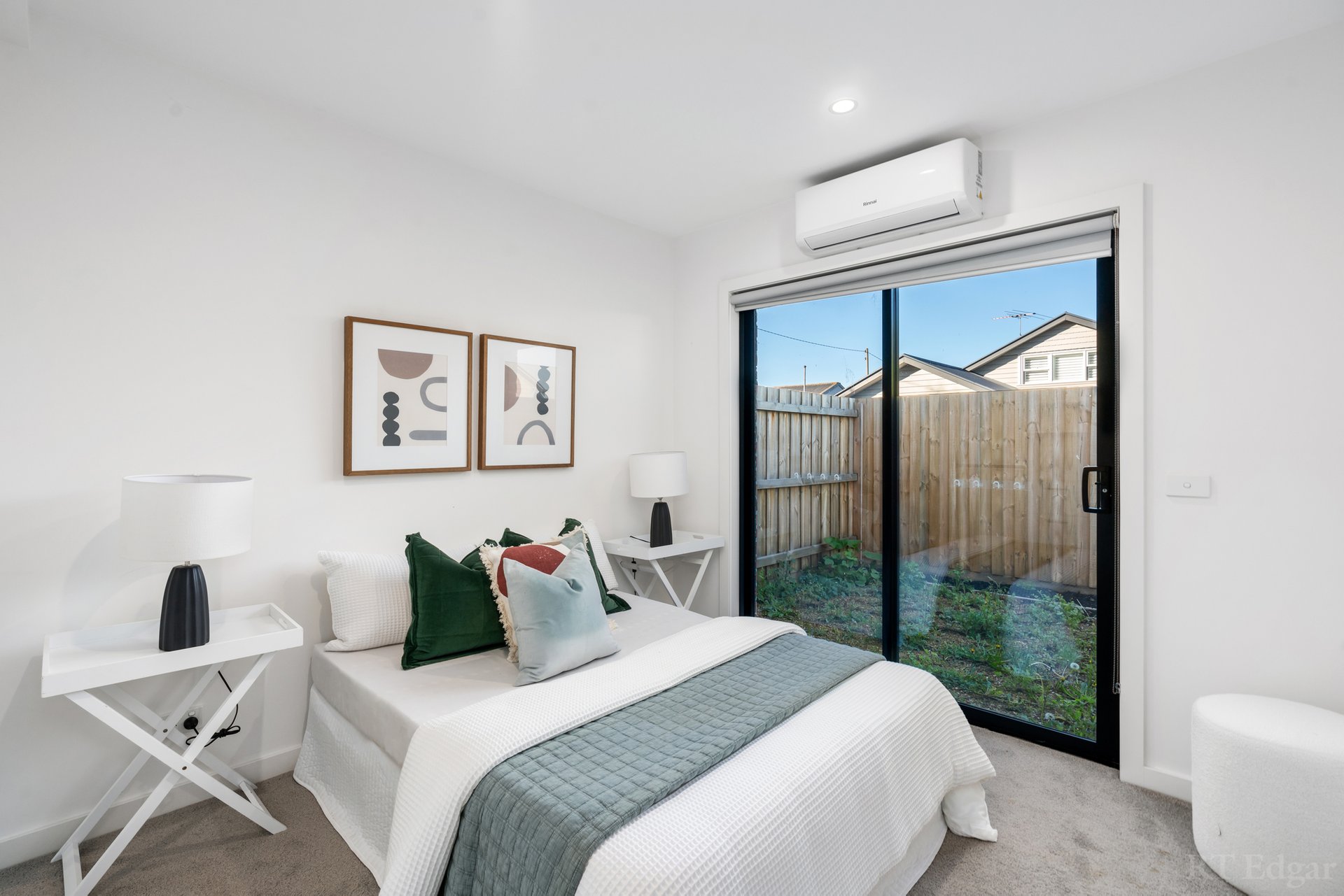 Property Gallery Thumbnail 9