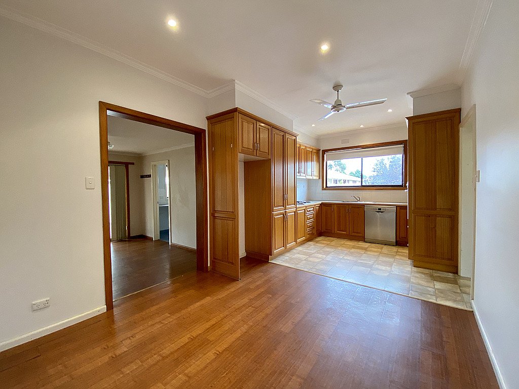 61 Helms Street, Newcomb image 6
