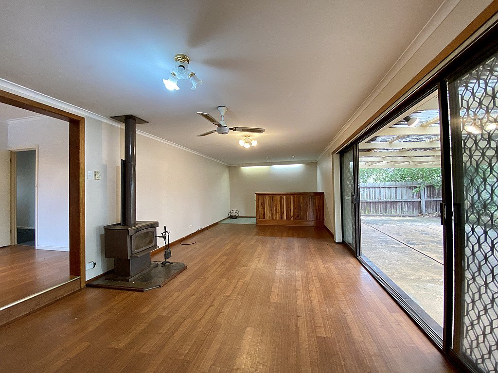 61 Helms Street, Newcomb image 9