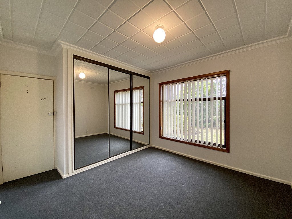 61 Helms Street, Newcomb image 11