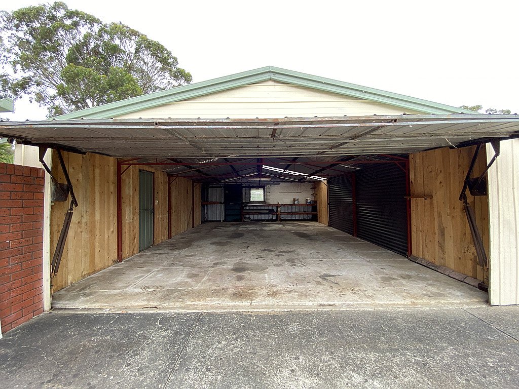 61 Helms Street, Newcomb image 18