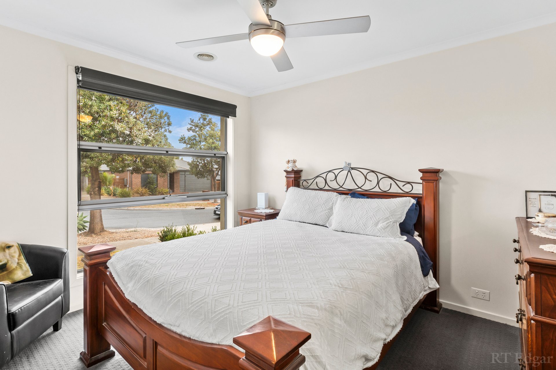 Property Gallery Thumbnail 6
