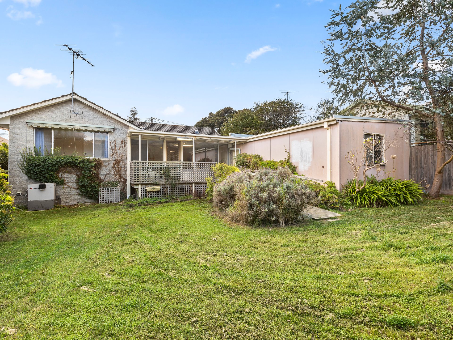 Property Gallery Thumbnail 2