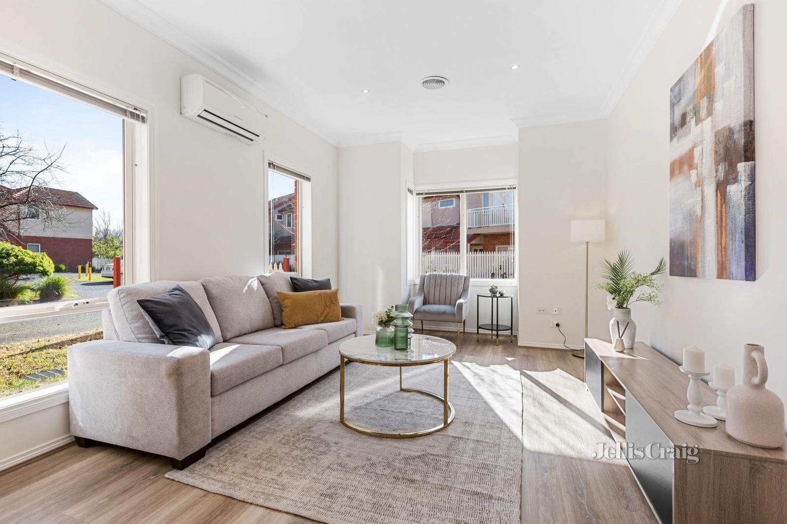 6/1 Mckelvie Court, Glen Waverley image 4