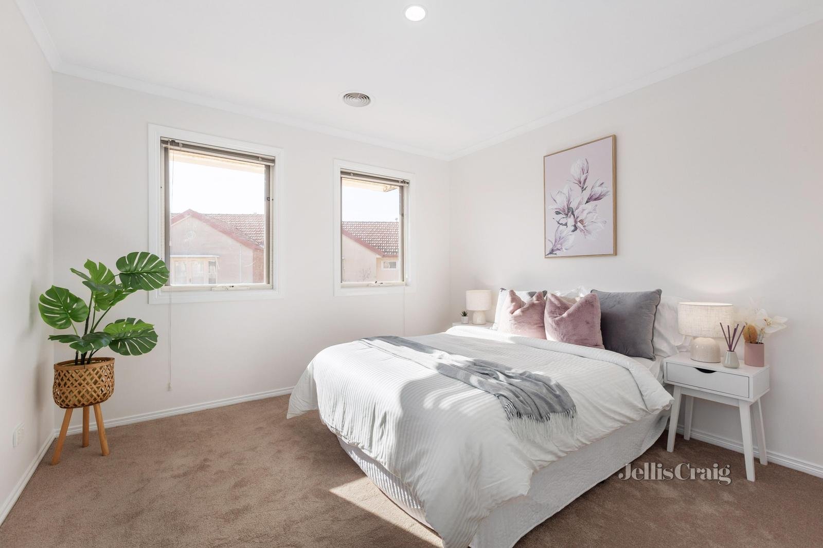 6/1 Mckelvie Court, Glen Waverley image 7