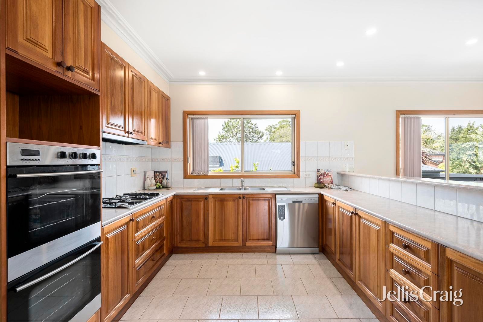 61 Meadowgate Drive, Chirnside&nbsp;Park image 5