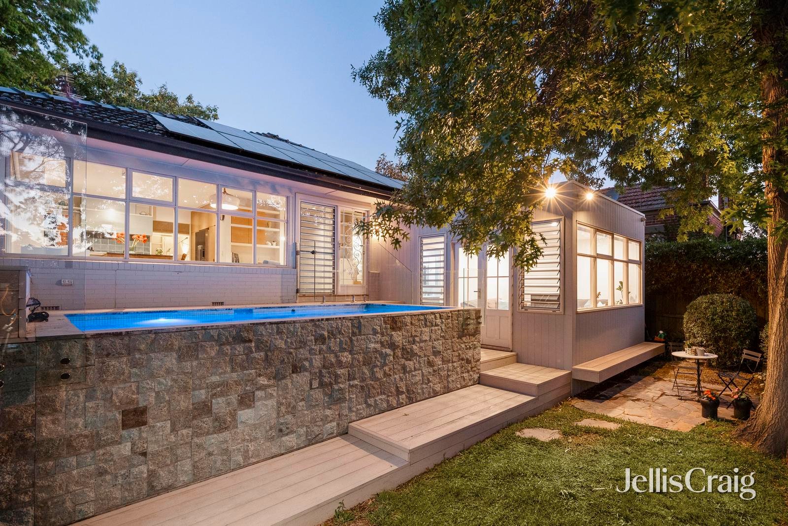 61 Normanby Road, Kew image 2