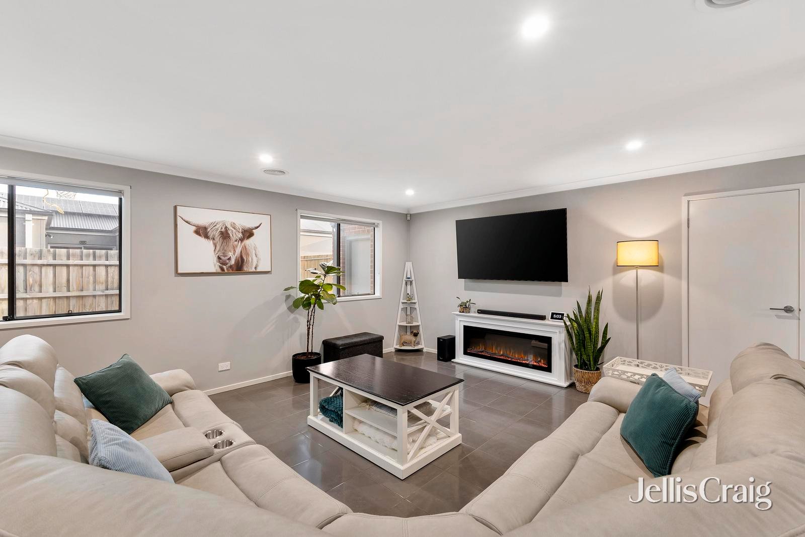 61 Outlook Drive, Chirnside&nbsp;Park image 3