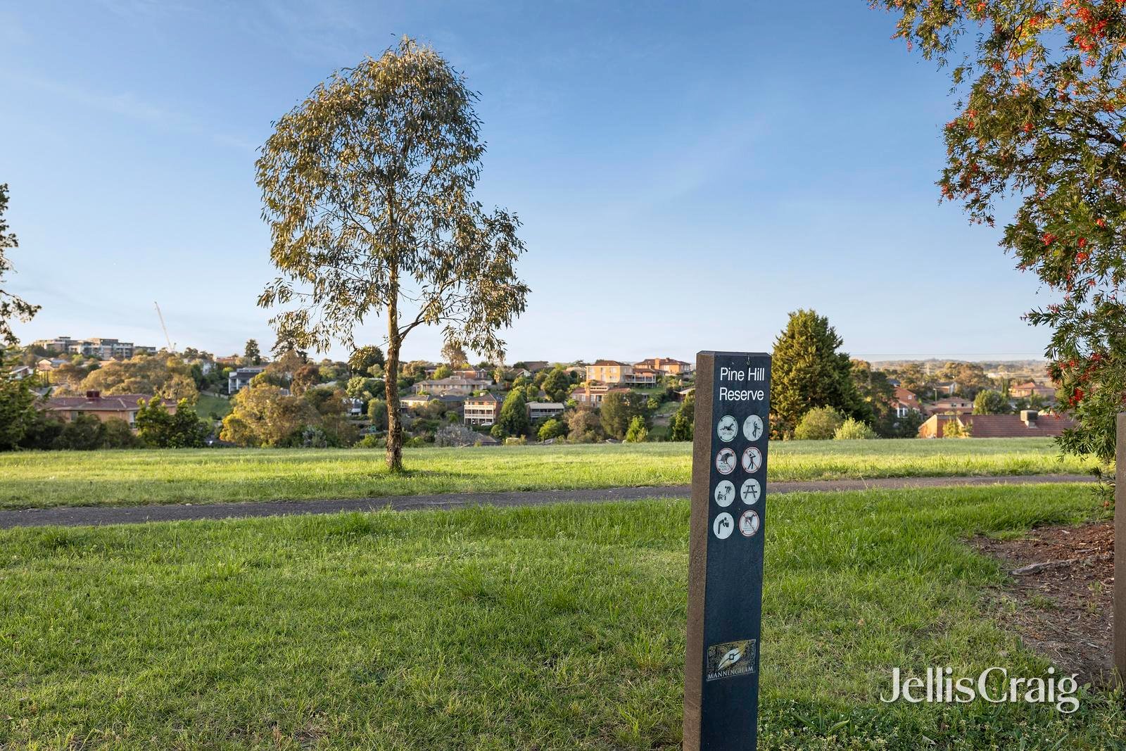 61 Pine Hill Drive, Doncaster&nbsp;East image 18