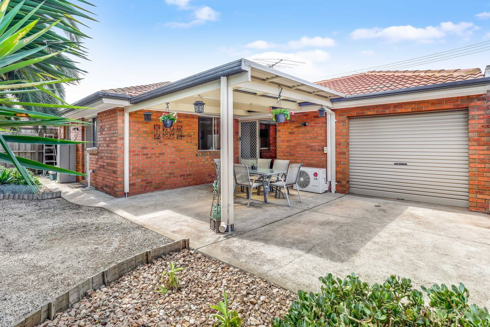 61 Queensbury Way Werribee