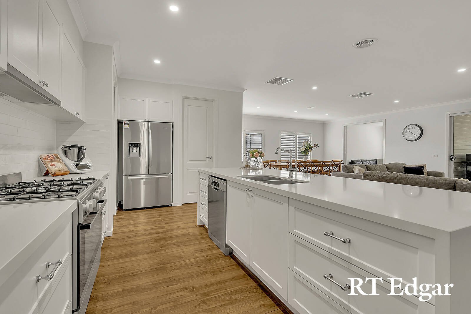 Property Gallery Thumbnail 6