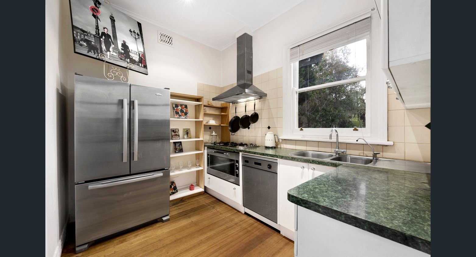 Property Gallery Thumbnail 5