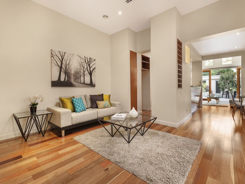 61 Ruskin Street, Elwood image 3