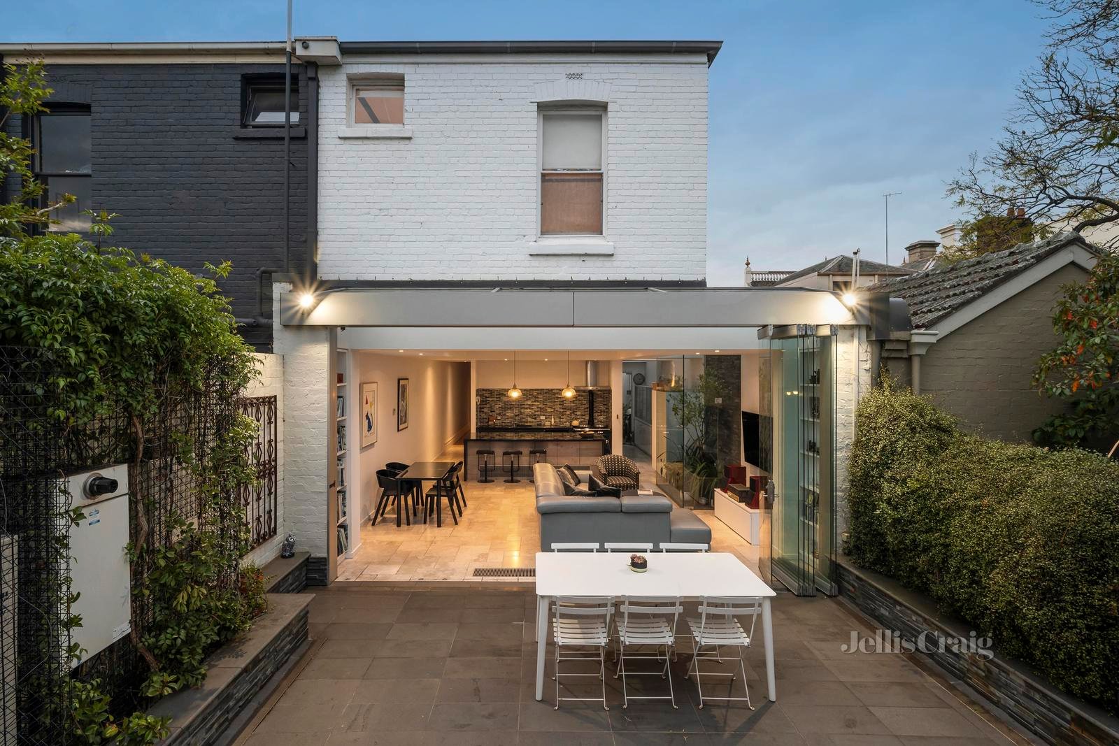 61 St Vincent Place, Albert Park image 17