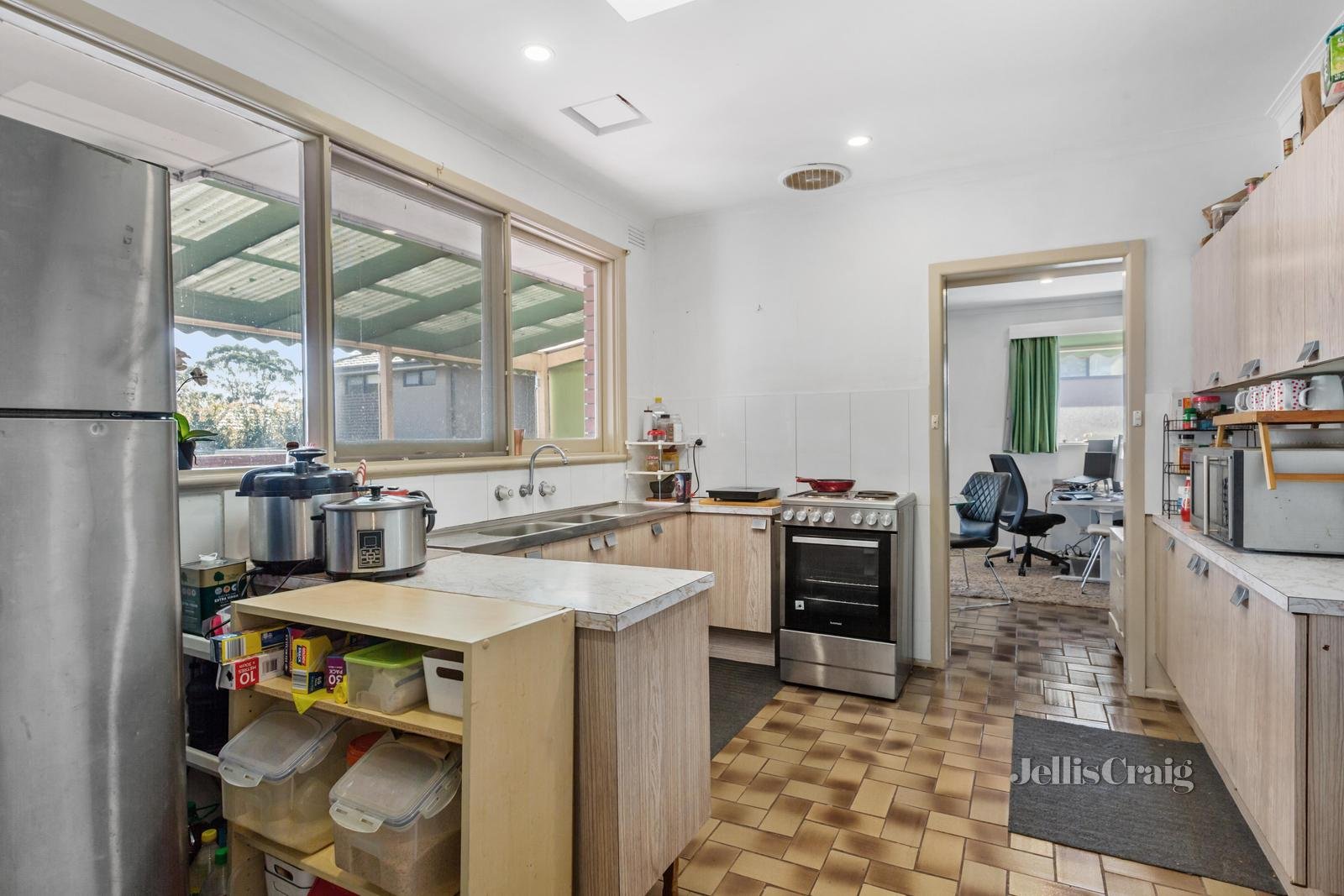 61 Townsend Street, Glen Waverley image 3