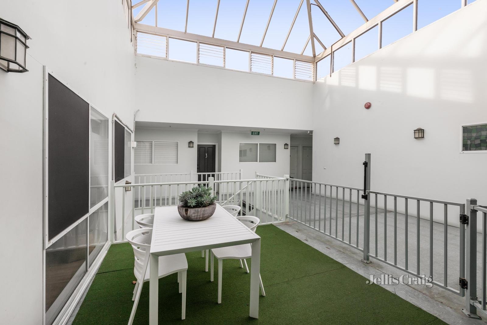 6/1 Victoria Place, Richmond image 9