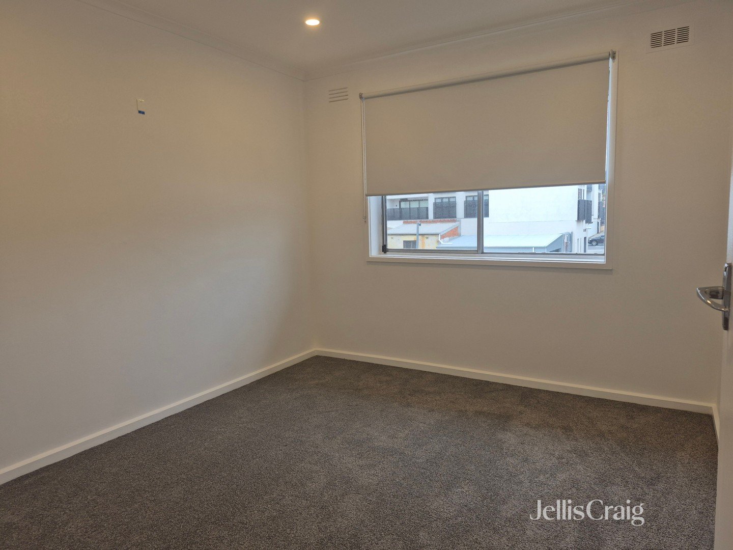 6/1 Washington Street, Essendon image 6