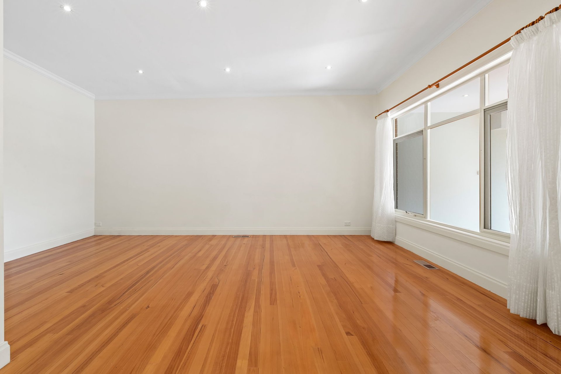 61 Woodhouse Road, Donvale image 3