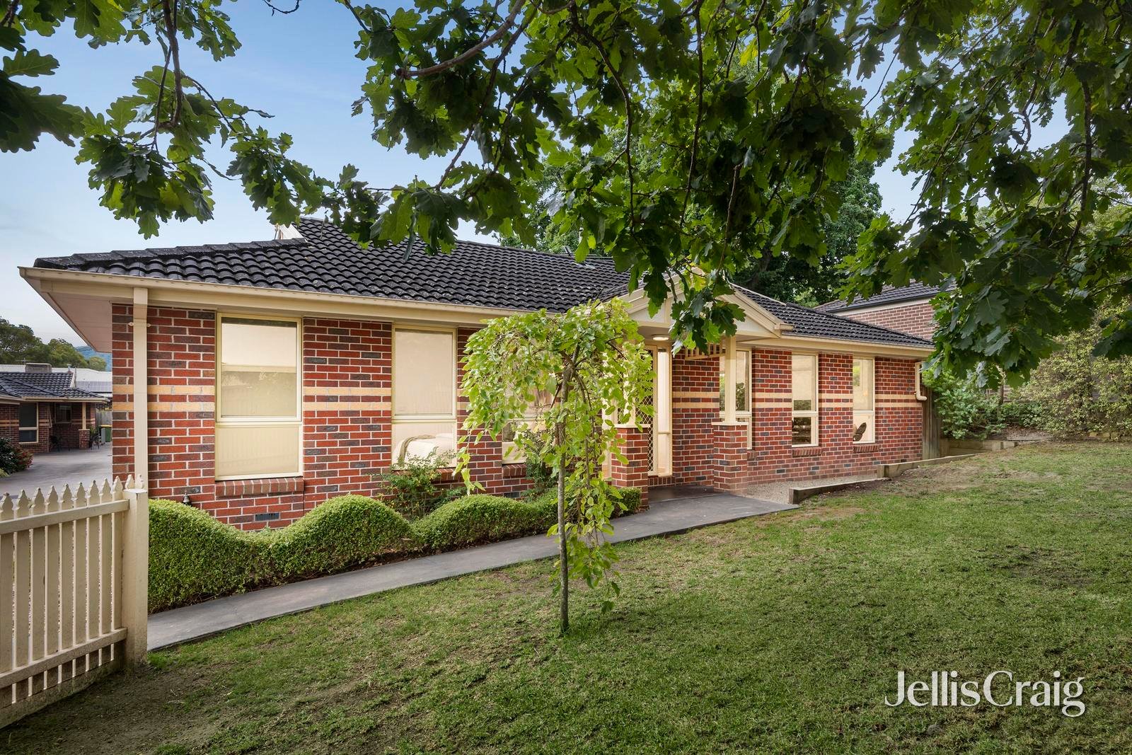 6/10-12 Bradshaw Drive, Healesville image 1