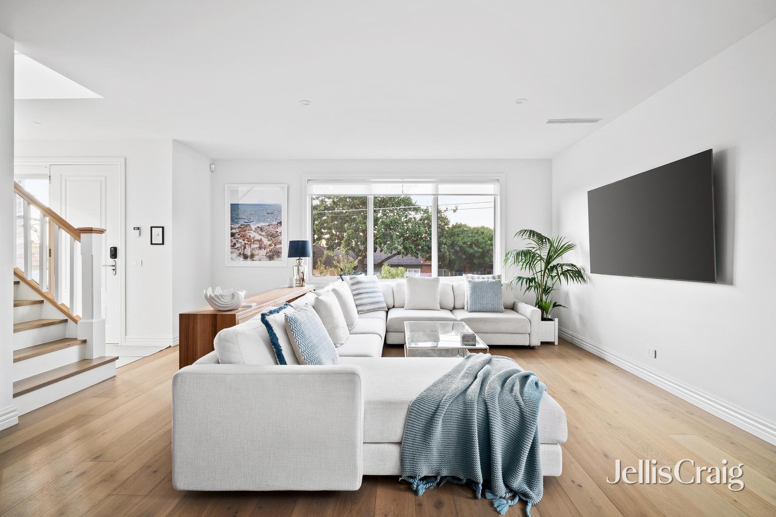 6/10 Airlie Road, Montmorency image 2