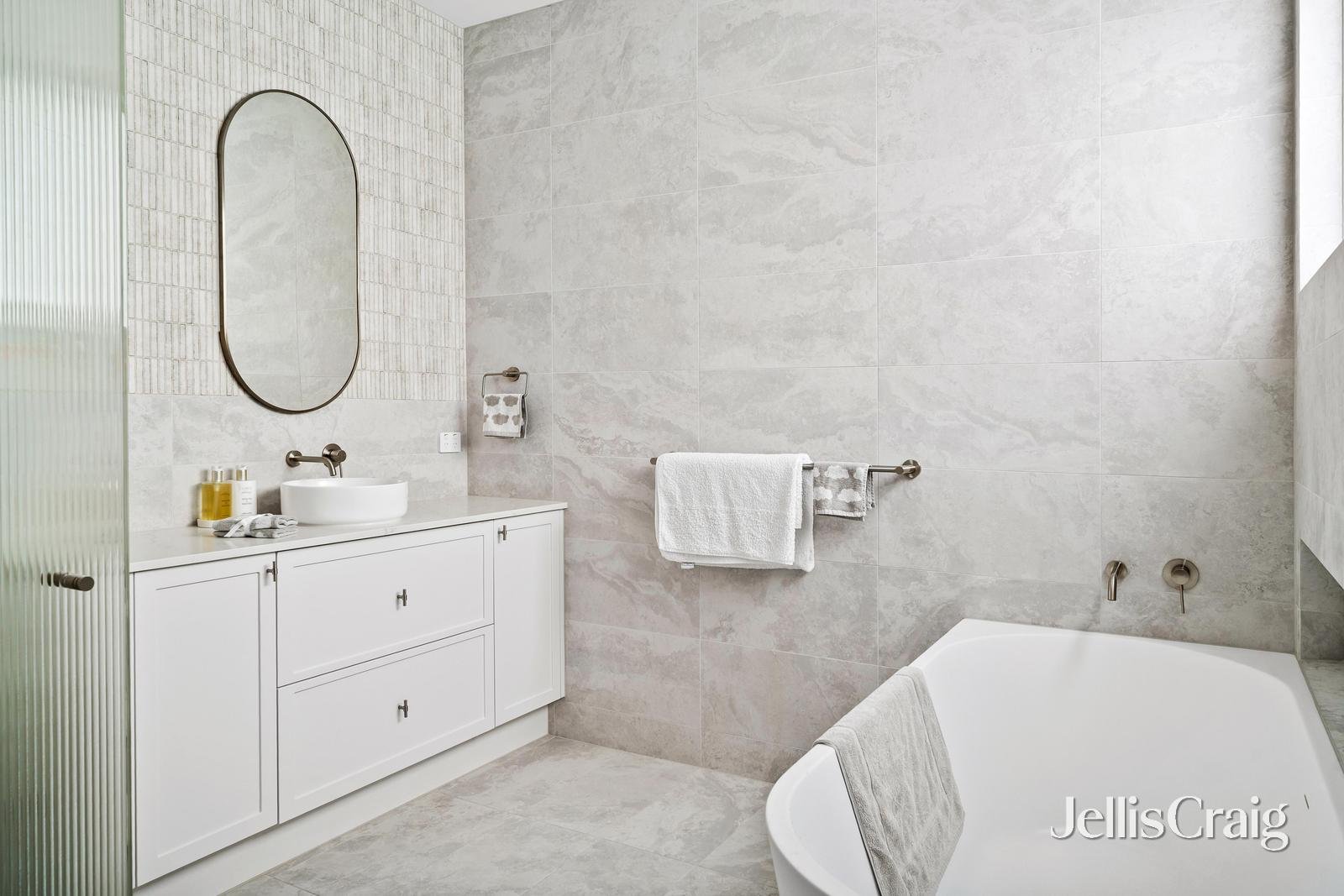 6/10 Airlie Road, Montmorency image 10