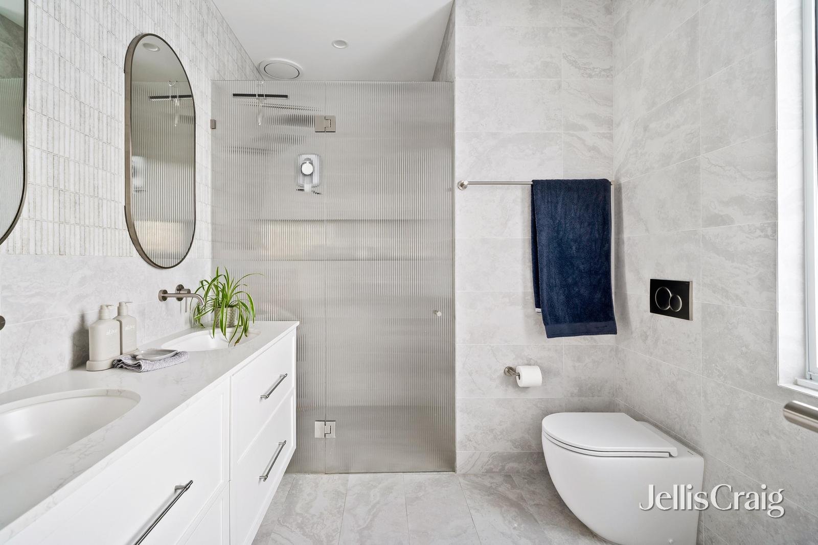 6/10 Airlie Road, Montmorency image 11